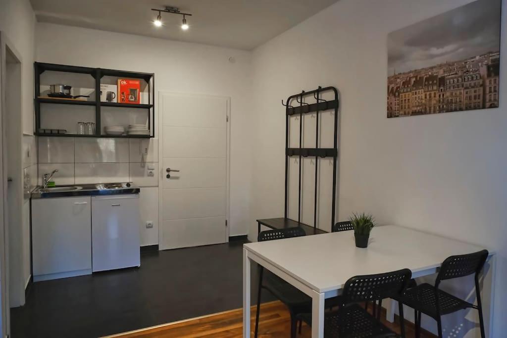 Schoene 4-Bettzimmer Wohnung In Celle Exteriér fotografie